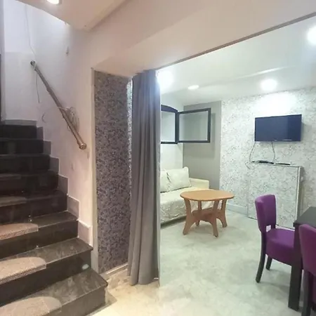 Centar Ens Apartment