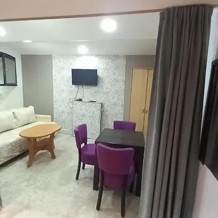 Centar Ens Apartment