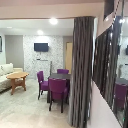 Centar Ens Apartment